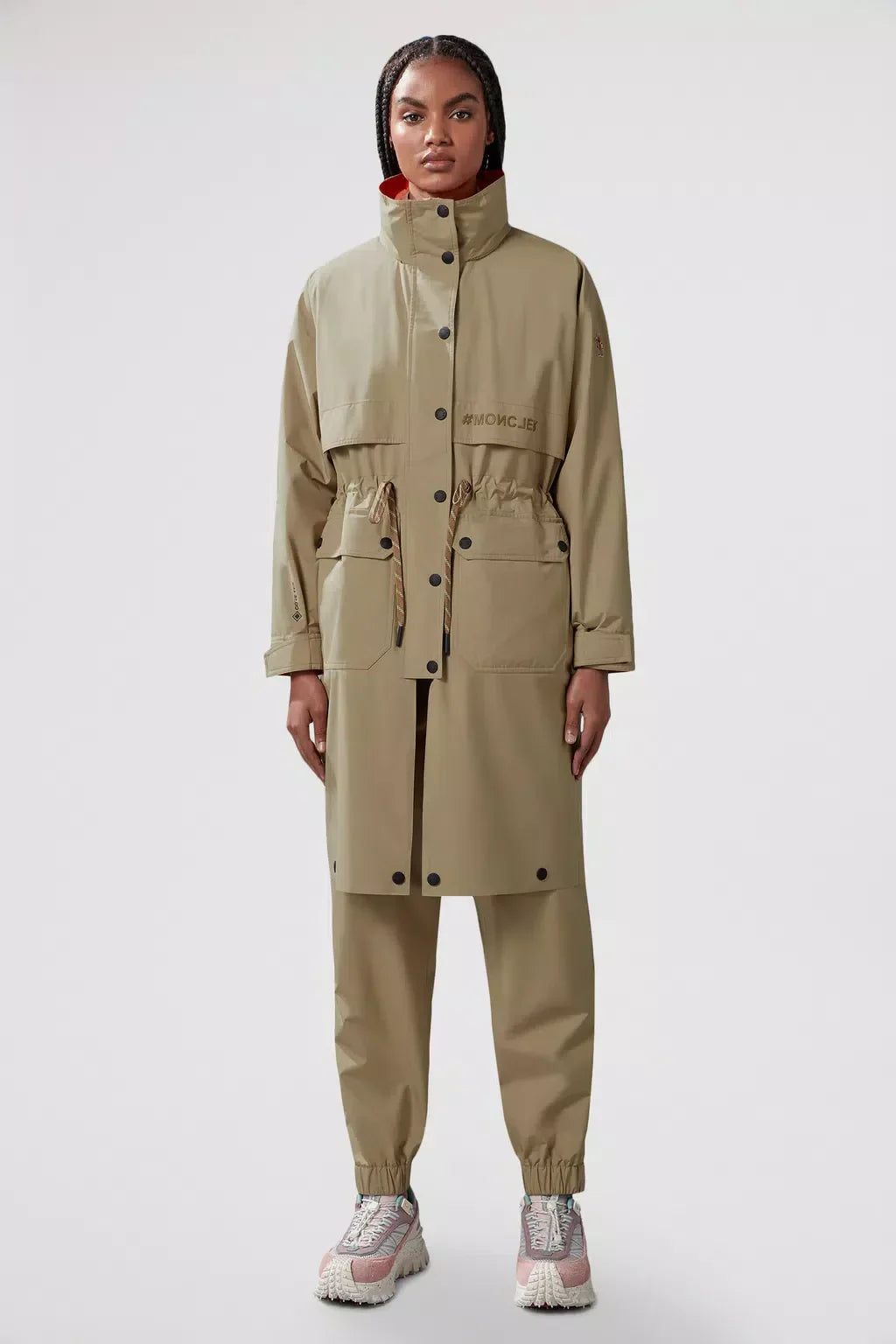 Seigne Shell Jacket – the practical jacket is finished with a pull-out hood and water-repellent zippers – LUX VERSE Luxury Designer Fashion Outlet