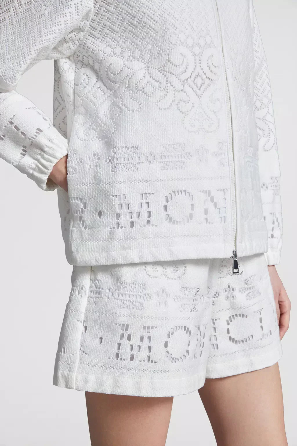 Leimone Hooded Jacket – the feminine hooded design comes in a loose fit – LUX VERSE Luxury Designer Fashion Outlet