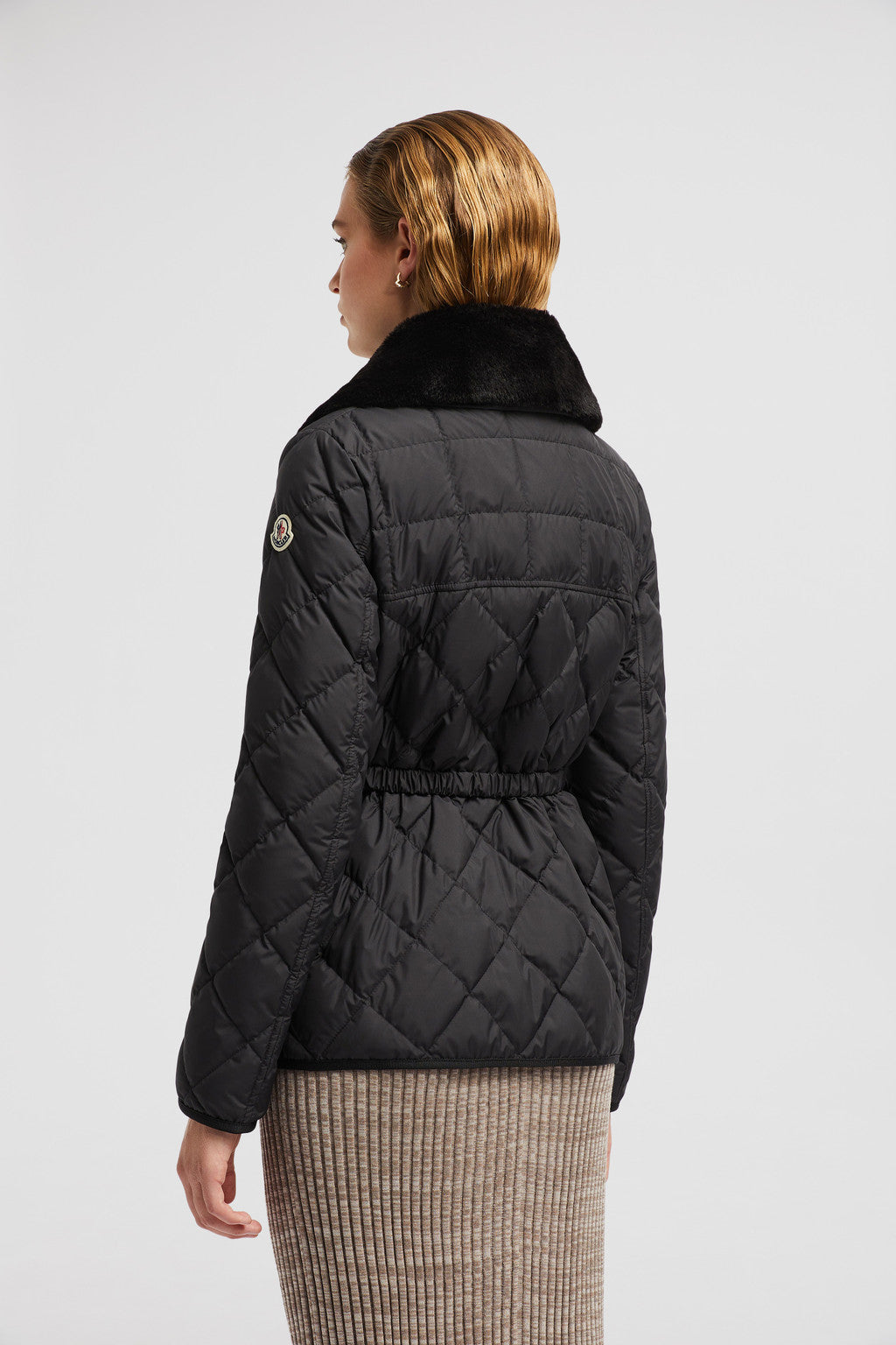 Cygne Short Down Jacket – crafted from recycled polyester, the short puffer boasts geometric quilting – LUX VERSE Luxury Designer Fashion Outlet