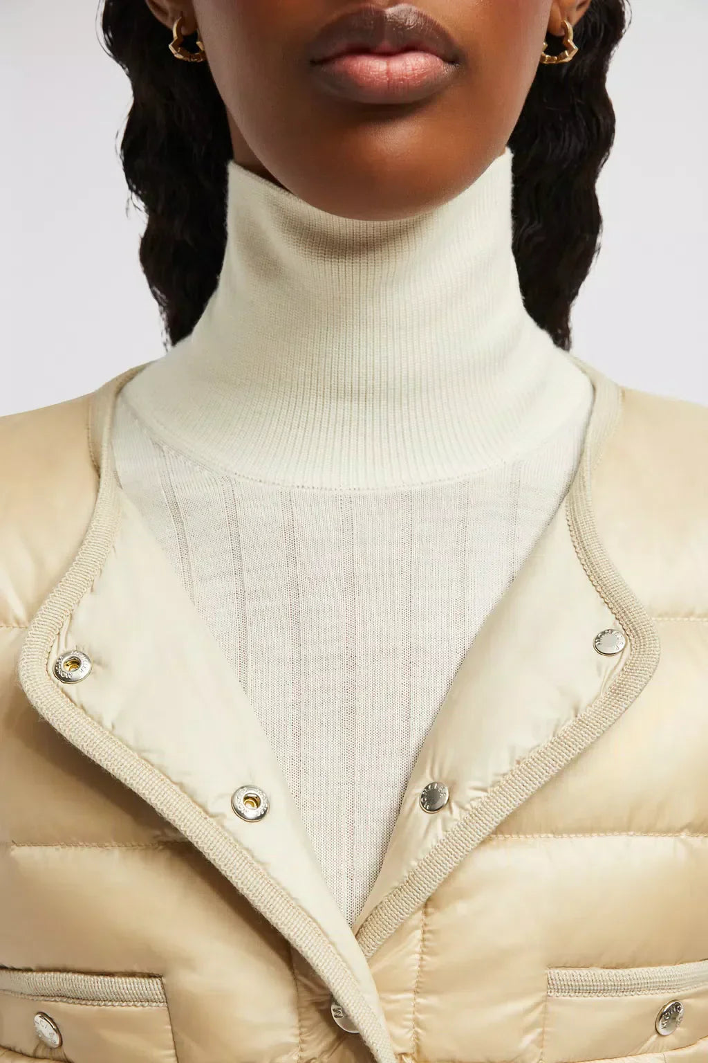 Padded Wool Cardigan – an adjustable hood and zipped pockets enhance practicality – LUX VERSE Luxury Designer Fashion Outlet