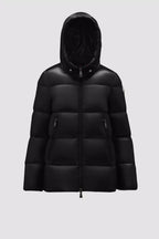 Seritte Short Down Jacket – protection and elegance are fused in the Seritte down jacket for women – LUX VERSE Luxury Designer Fashion Outlet