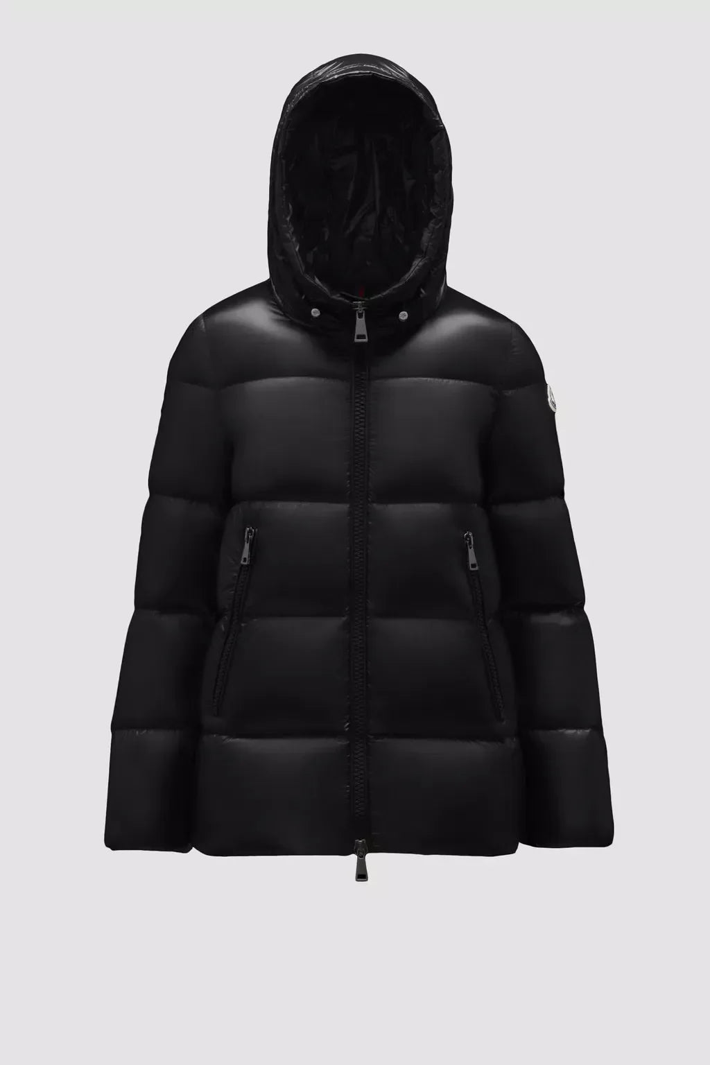Seritte Short Down Jacket – protection and elegance are fused in the Seritte down jacket for women – LUX VERSE Luxury Designer Fashion Outlet