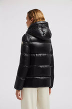 Seritte Short Down Jacket – protection and elegance are fused in the Seritte down jacket for women – LUX VERSE Luxury Designer Fashion Outlet