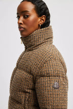 Seboune Short Down Jacket – the style adds a finishing touch to a range of feminine looks – LUX VERSE Luxury Designer Fashion Outlet
