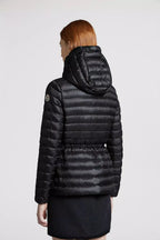 Raie Short Down Jacket – a classic style characterized by a clean and essential design that will go perfectly – LUX VERSE Luxury Designer Fashion Outlet