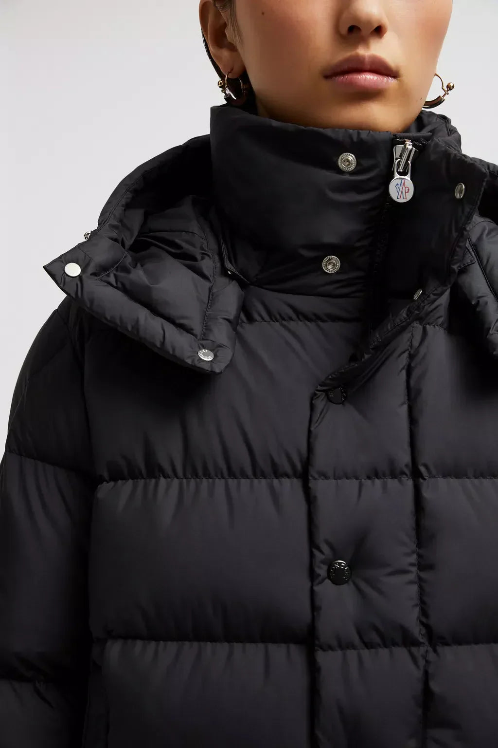 Maya 70 Short Down Jacket – emblematic of brand DNA, the down jacket is crafted in matt fabrics with iconic – LUX VERSE Luxury Designer Fashion Outlet
