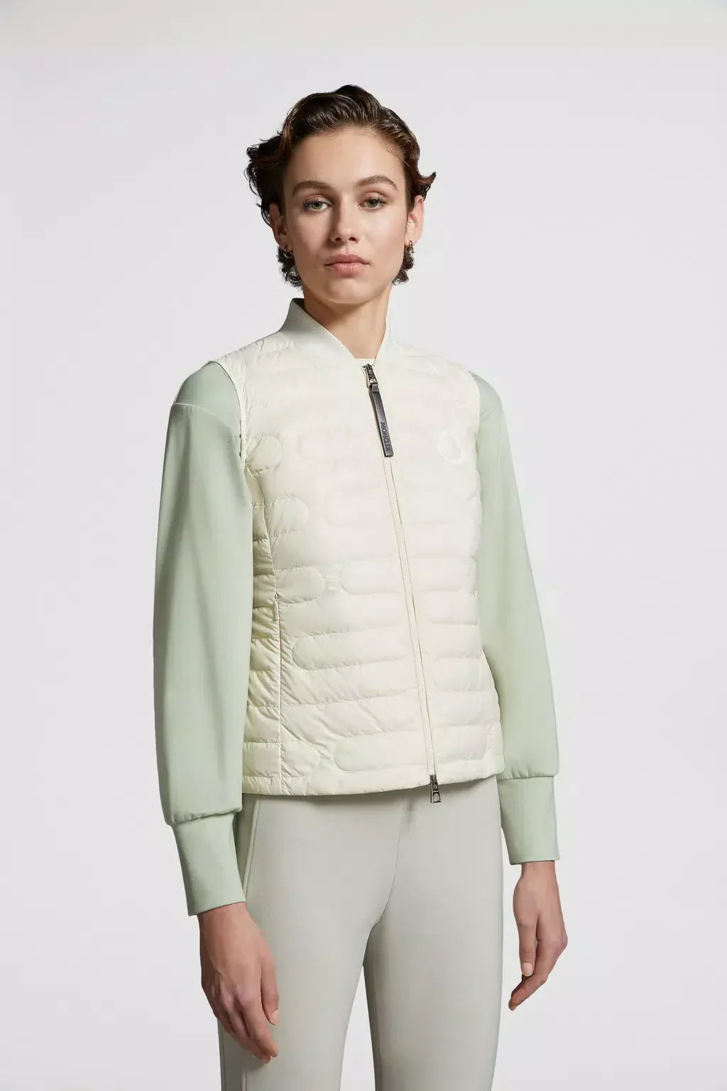Perille Down Vest – new round quilting adds an air of lightness to the down-filled vest, making it easy – LUX VERSE Luxury Designer Fashion Outlet