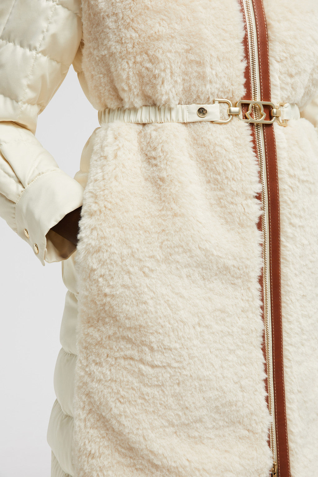 Sorbier Long Down Vest – crafted from faux fur Recycled longue saison lining Polyester back Down-filled – LUX VERSE Luxury Designer Fashion Outlet