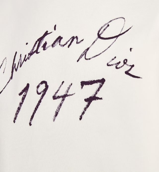 Handwritten Text Relaxed-Fit T-Shirt – the T-shirt will elevate any casual attire – LUX VERSE Luxury Designer Fashion Outlet