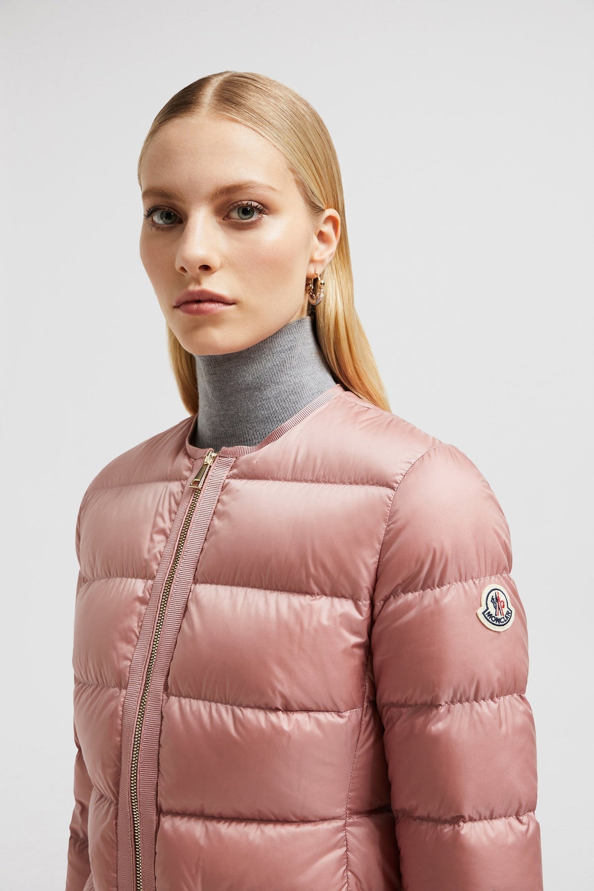 Laurine Short Down Jacket – the down jacket is further elevated through a ton-sur-ton grosgrain trim and a slim – LUX VERSE Luxury Designer Fashion Outlet