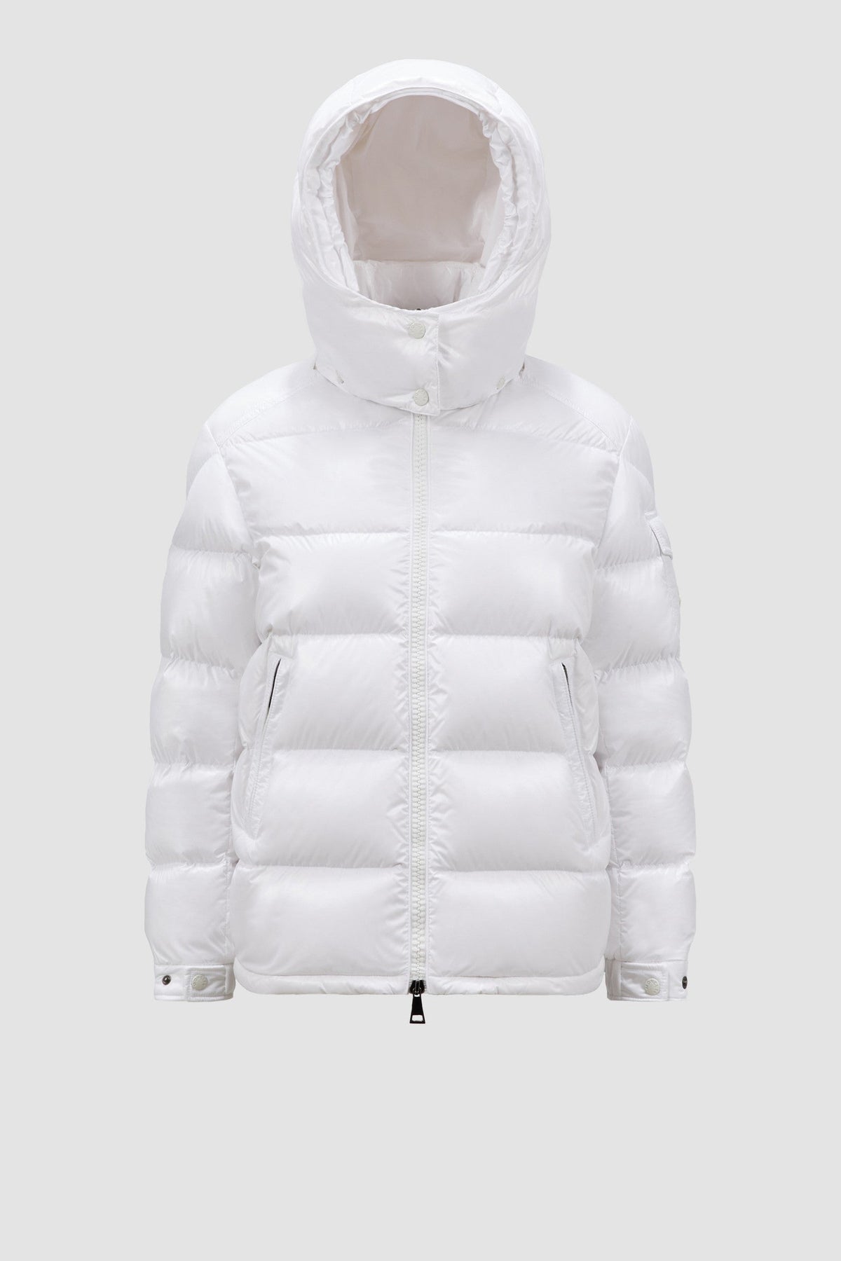Maire Short Down Jacket – the short puffer jacket showcases a timeless design with a detachable hood – LUX VERSE Luxury Designer Fashion Outlet