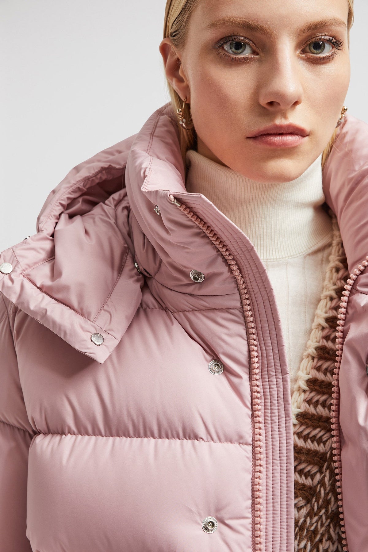 Maya 70 Short Down Jacket – a timeless design that transcends seasons and trends, the short puffer jacket – LUX VERSE Luxury Designer Fashion Outlet