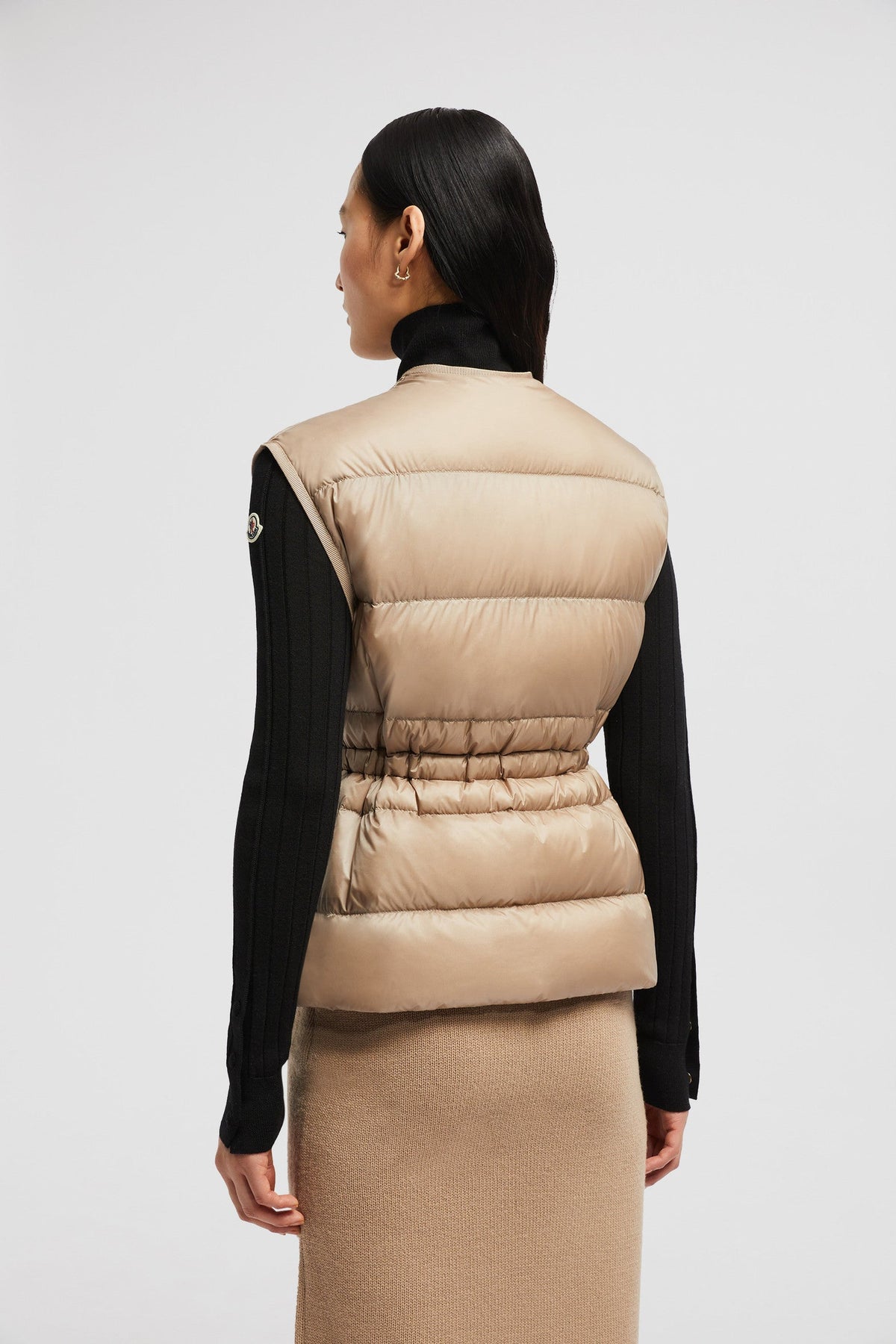 Nai Down Vest – crafted from longue saison Longue saison lining Down-filled Zipper closure Zipped – LUX VERSE Luxury Designer Fashion Outlet