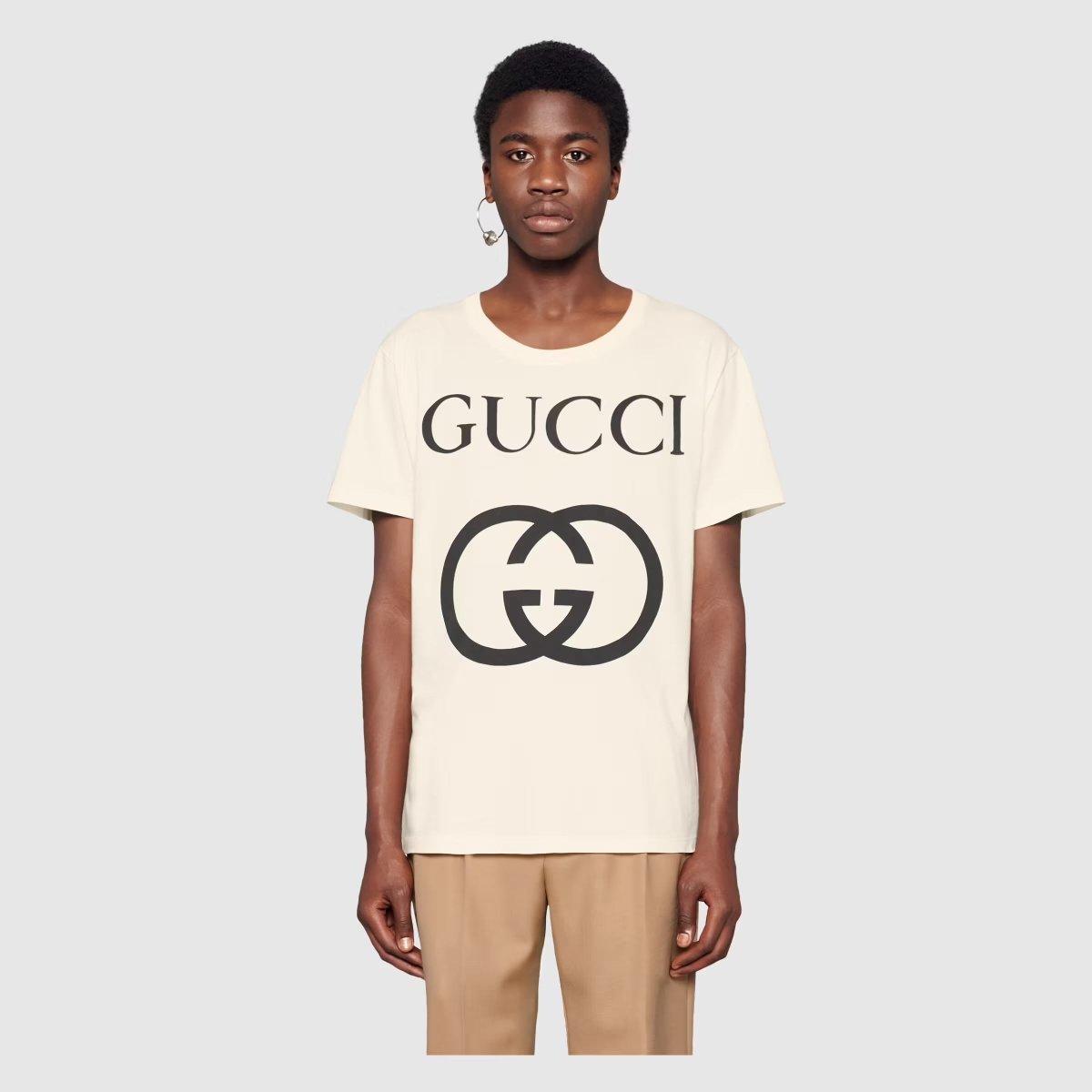 Oversize T-shirt with Interlocking – streetwear continues to be a defining feature of's collections and is often – LUX VERSE Luxury Designer Fashion Outlet