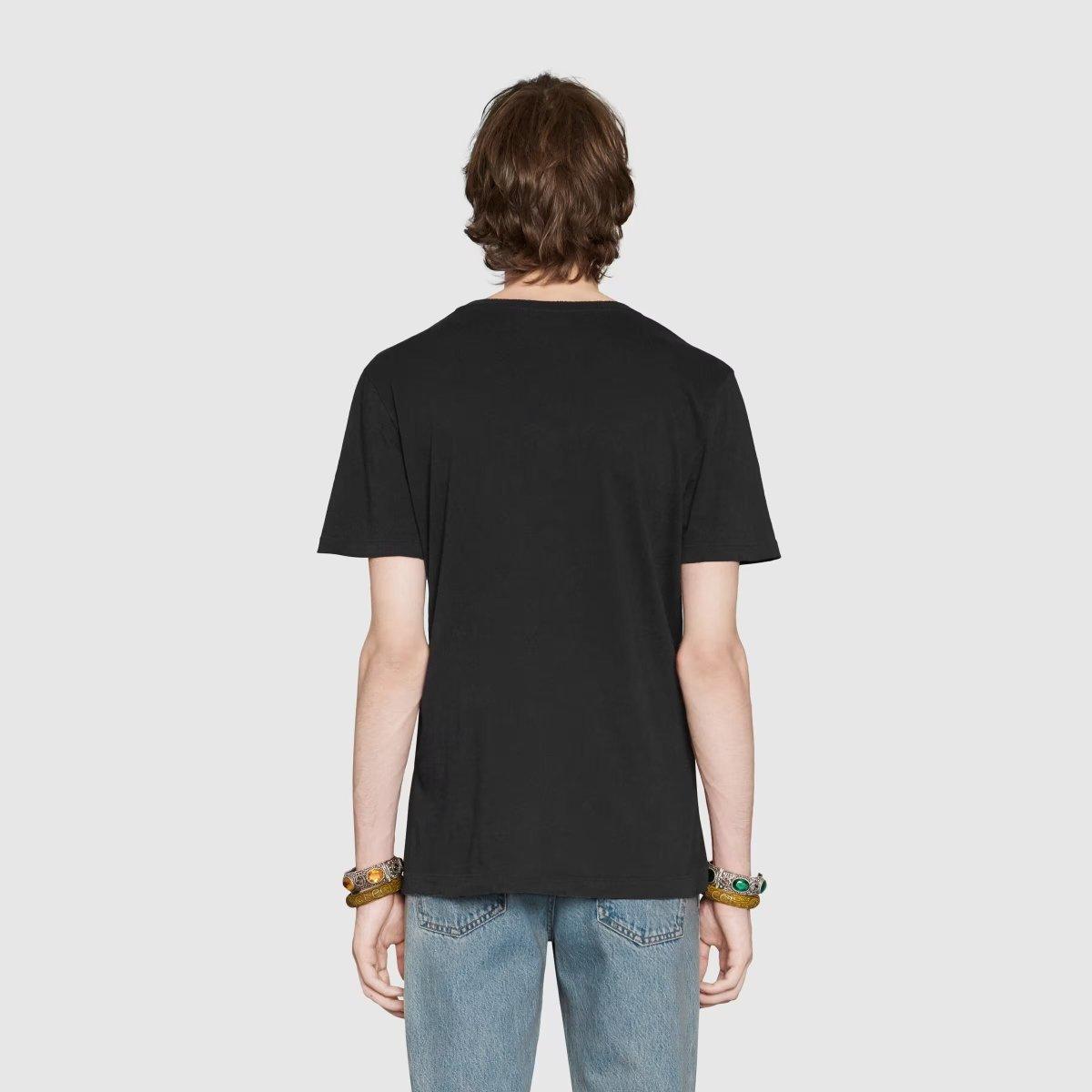 Oversize washed T-shirt with logo – black washed cotton jersey with vintage logo Crewneck Oversize fit Made – LUX VERSE Luxury Designer Fashion Outlet