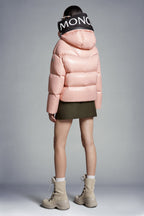 Huppe Short Down Jacket – bold volumes and logo lettering characterise the Huppe short down jacket from the – LUX VERSE Luxury Designer Fashion Outlet