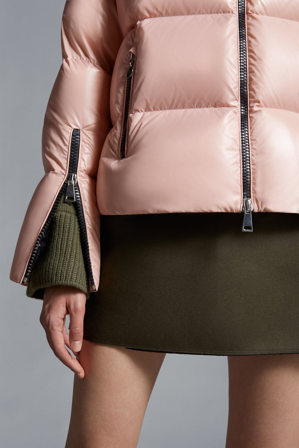 Huppe Short Down Jacket – *Fit: Loose fit – LUX VERSE Luxury Designer Fashion Outlet