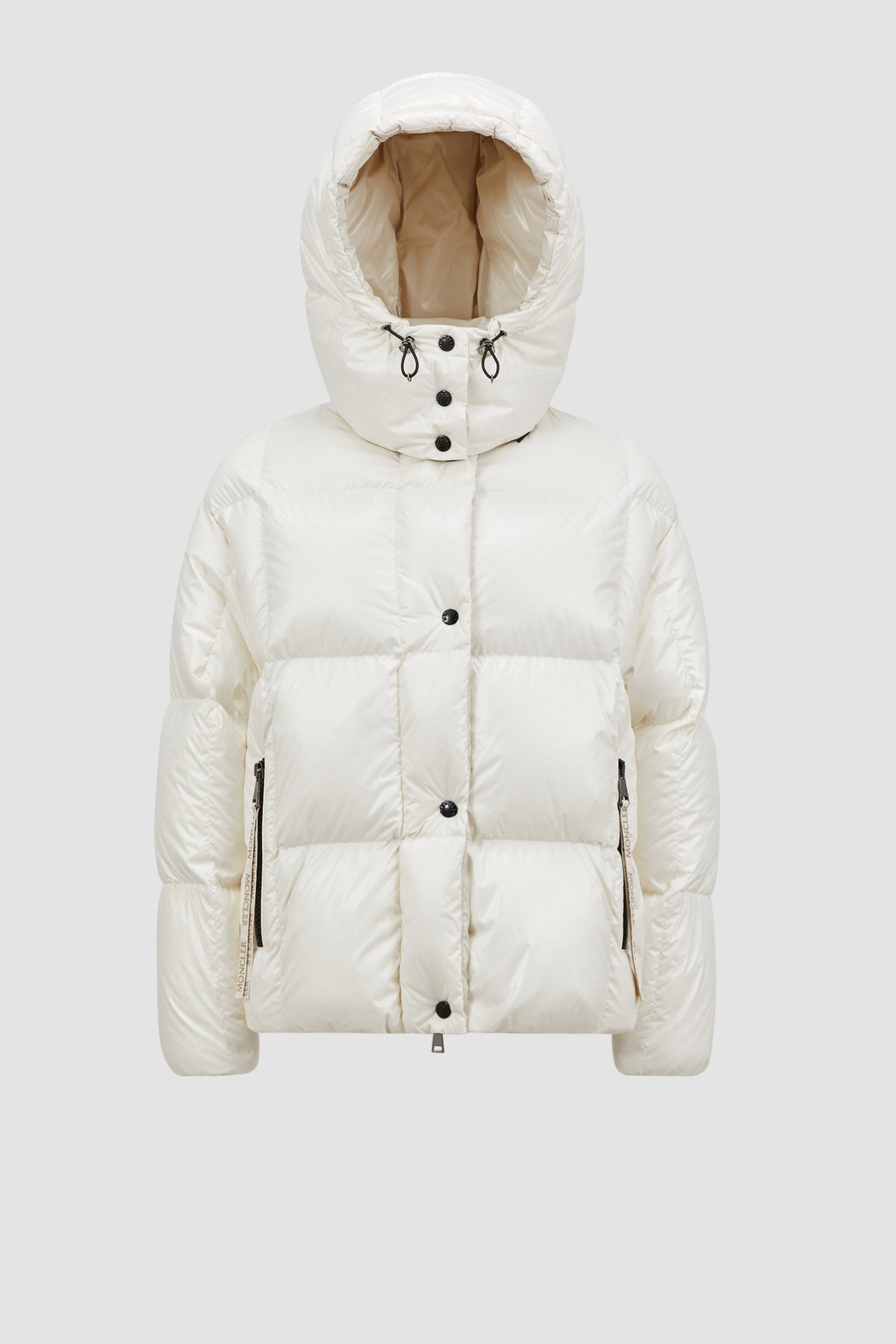 Parana Short Down Classic Jacket – the short puffer's hood can be detached when the weather permits, while – LUX VERSE Luxury Designer Fashion Outlet