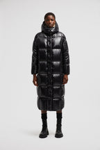 Parnaiba Long Down Jacket – the bold down coat features large grid quilting and a contrast color lining – LUX VERSE Luxury Designer Fashion Outlet