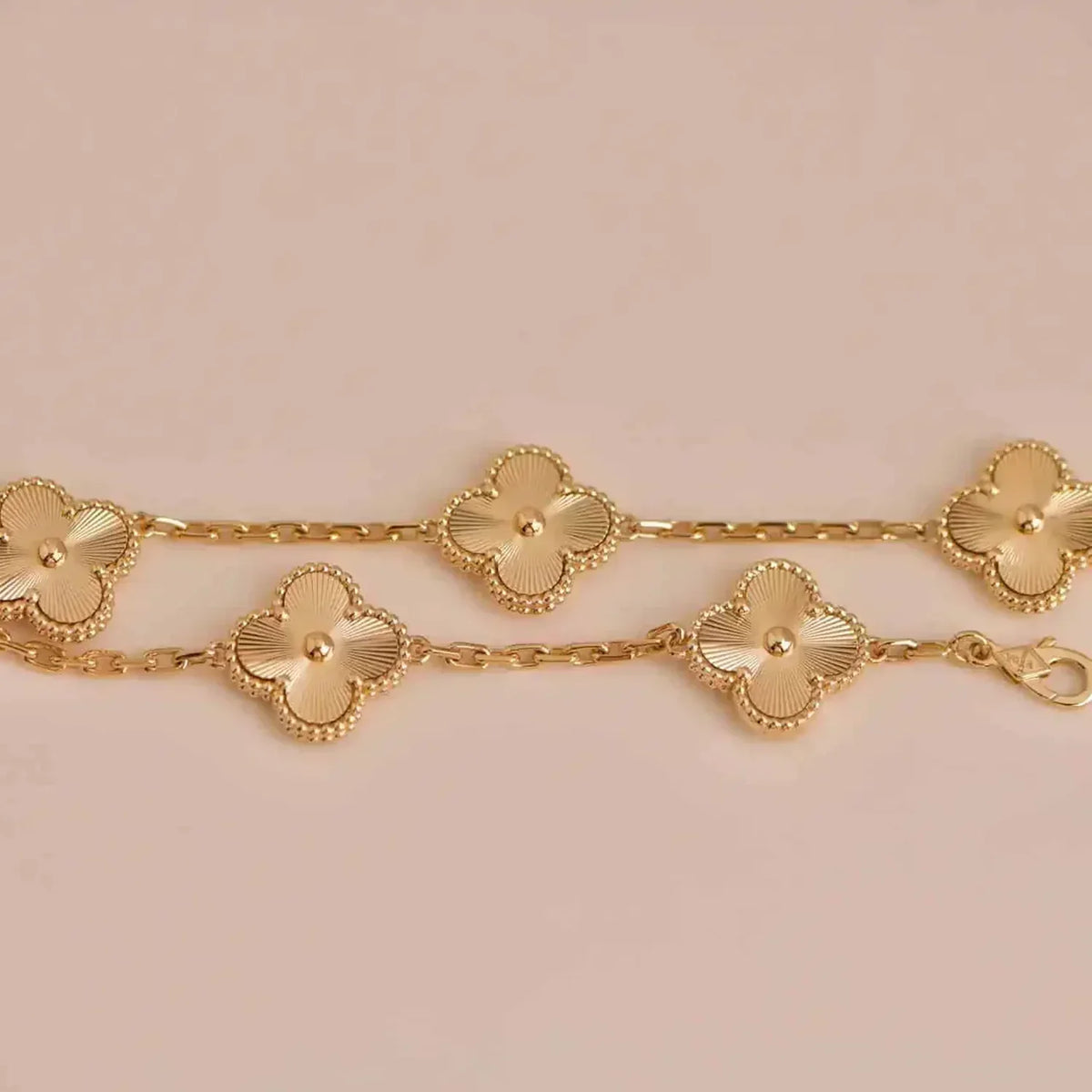 Clover 5 Flowers Laser Bracelet – LUX VERSE Luxury Designer Fashion Outlet
