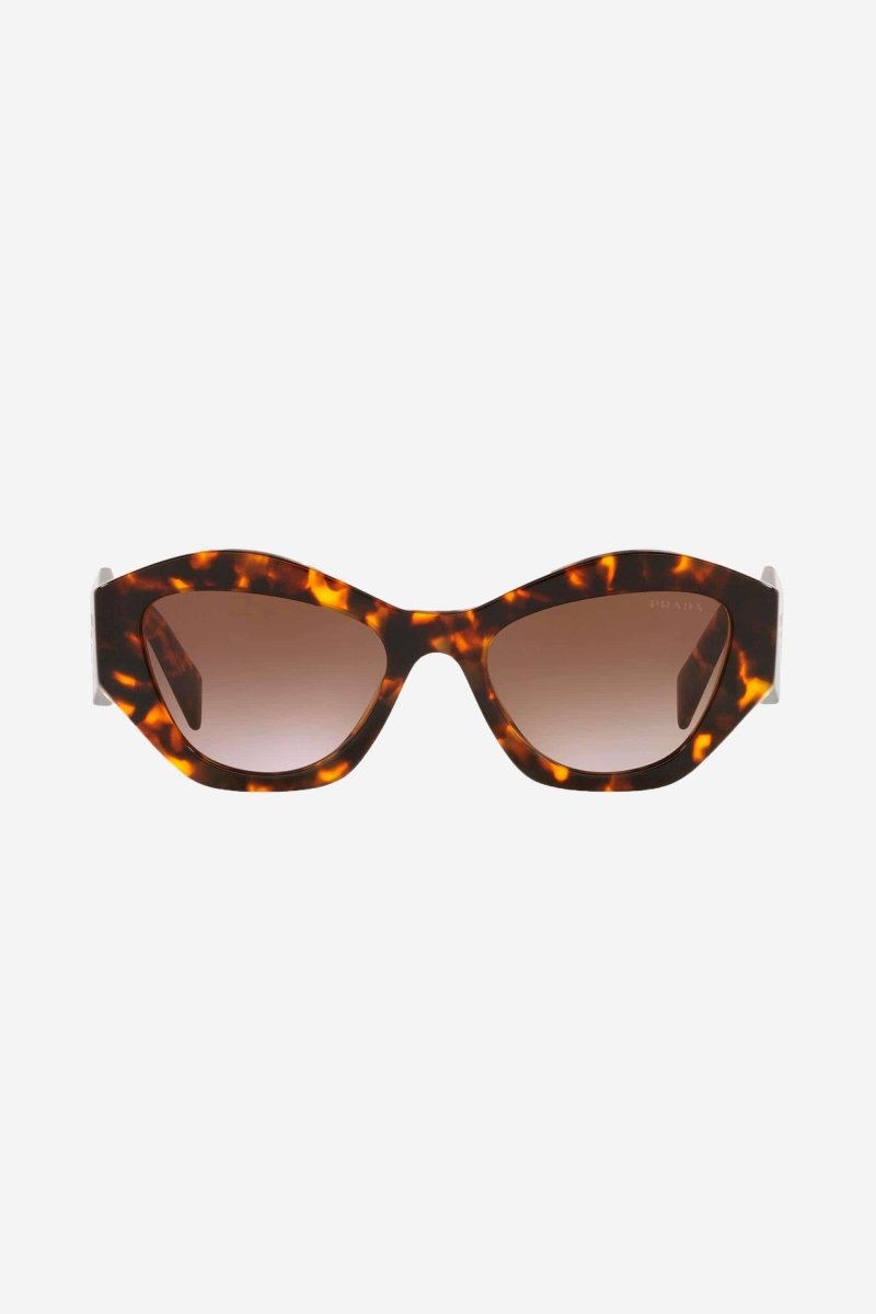 Oval sunglasses featuring iconic logo – of silhouettes and colors: from the refined CinŽma styles to square – LUX VERSE Luxury Designer Fashion Outlet
