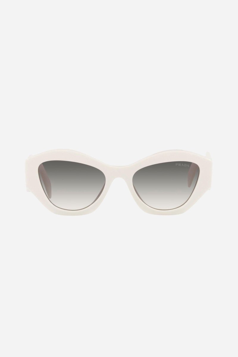 Oval white sunglasses featuring iconic logo – of silhouettes and colors: from the refined CinŽma styles to square – LUX VERSE Luxury Designer Fashion Outlet