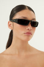 Runway wrap around black sunglasses – of silhouettes and colors: from the refined CinŽma styles to square – LUX VERSE Luxury Designer Fashion Outlet
