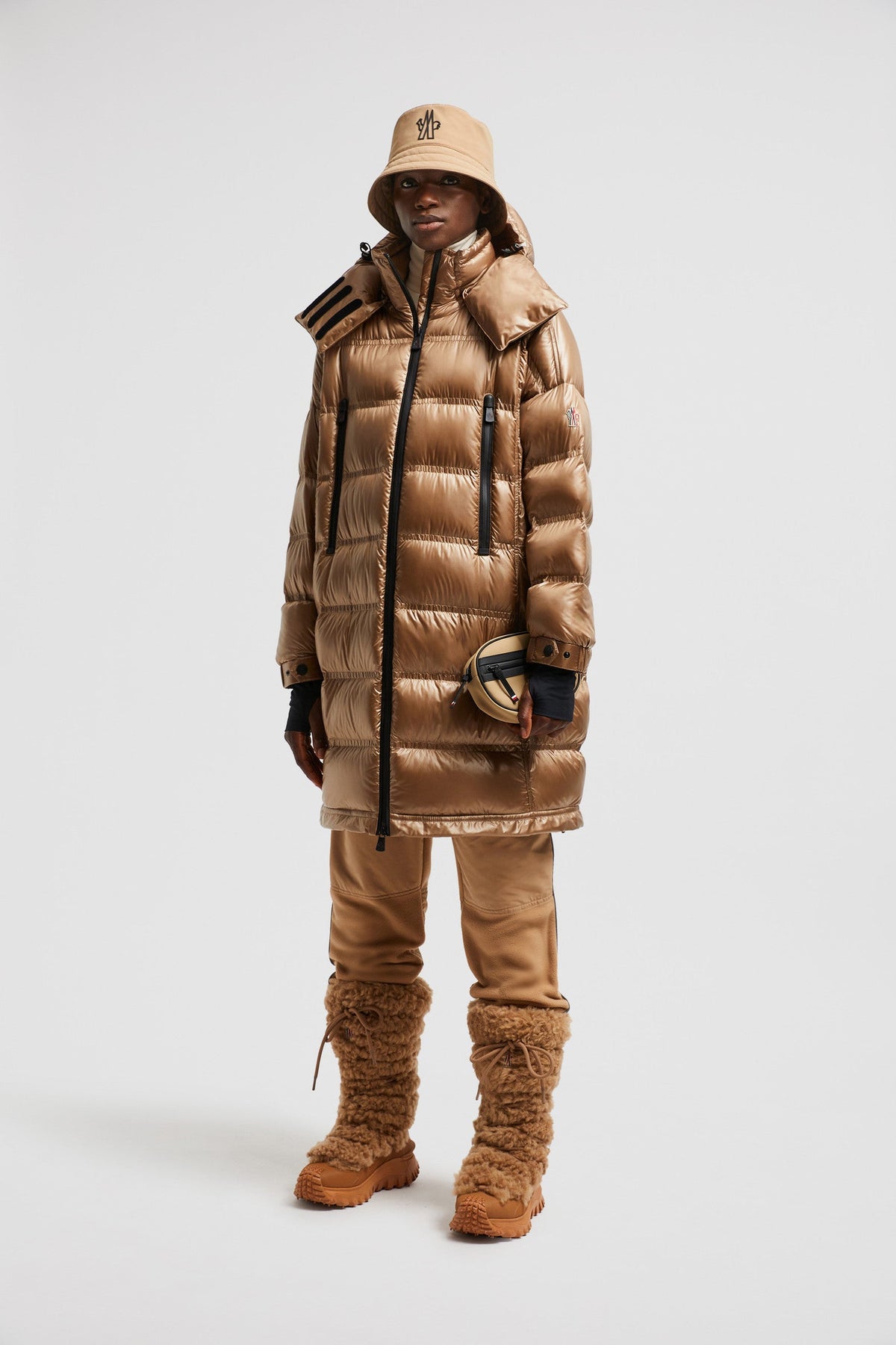 Rochelairs Long Down Jacket – the hooded puffer is crafted from recycled longue saison, a nylon fabric notable for – LUX VERSE Luxury Designer Fashion Outlet