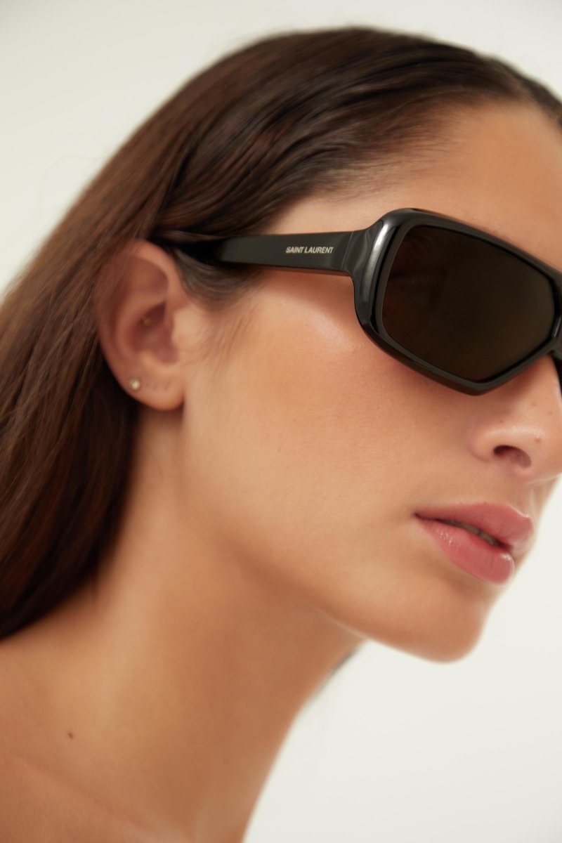 Acetate pilot black sunglasses – tHE ICONIC Y IS DRAWN ON THE NOSE AREA BECOMING THE CENTER PIECE OF THE STYLE – LUX VERSE Luxury Designer Fashion Outlet