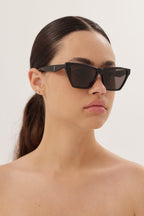 Cat eye black sunglasses – the style is characterized by a new temple design on which the YSL logo is placed – LUX VERSE Luxury Designer Fashion Outlet