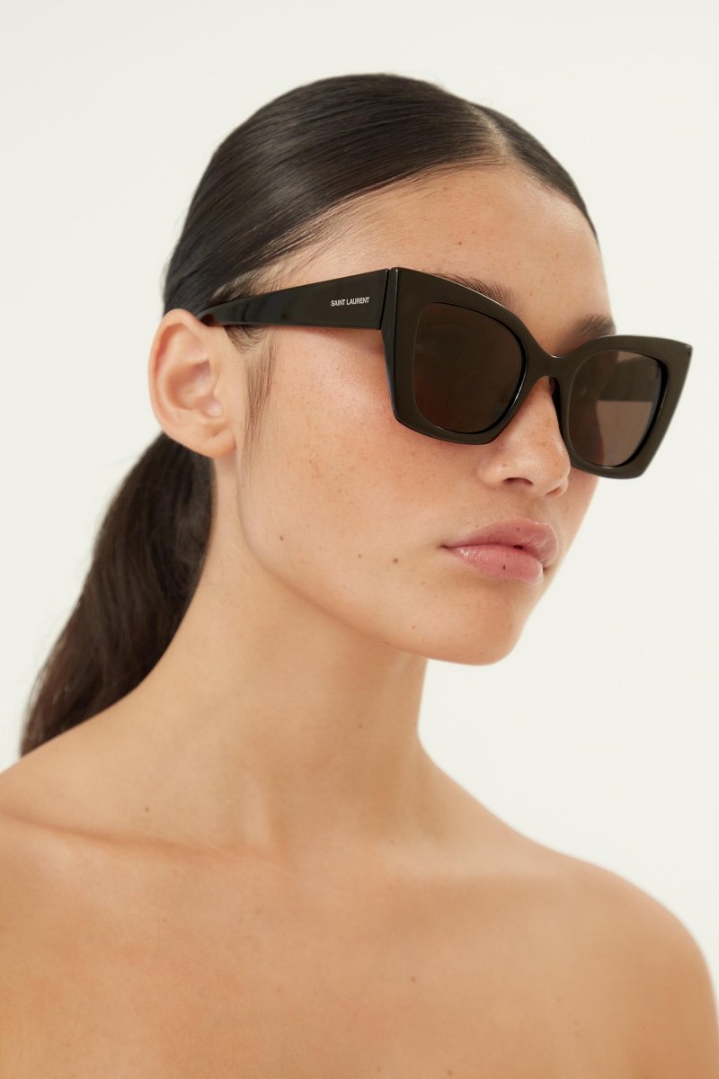 Cat eye bold black sunglasses – a ULTRA CAT EYE FEMININE STYLE CHARACTERIZED BY POINTY ANGLES – LUX VERSE Luxury Designer Fashion Outlet