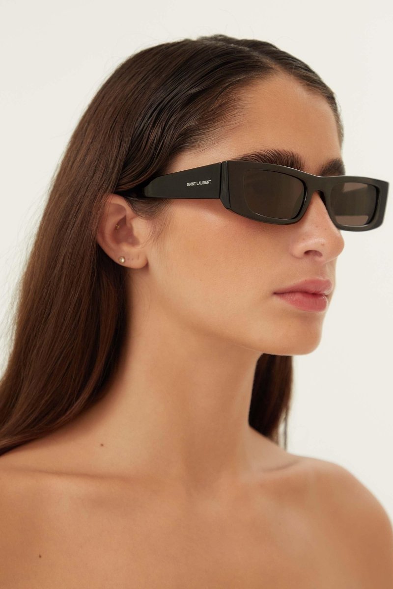 Rectangular black sunglasses – a ULTRA NARROW STYLE CHARACTERIZED BY A PLAY OF VOLUMES THROUGHOUT FRONT AND TEMPLES – LUX VERSE Luxury Designer Fashion Outlet