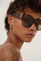 SL M95 oversized havana cat eye sunglasses – tHE MYTHIC YSL SIGNATURE IS INTEGRATED AS AN HINGE DETAIL AND MADE HIGHLY VISIBLE ON – LUX VERSE Luxury Designer Fashion Outlet