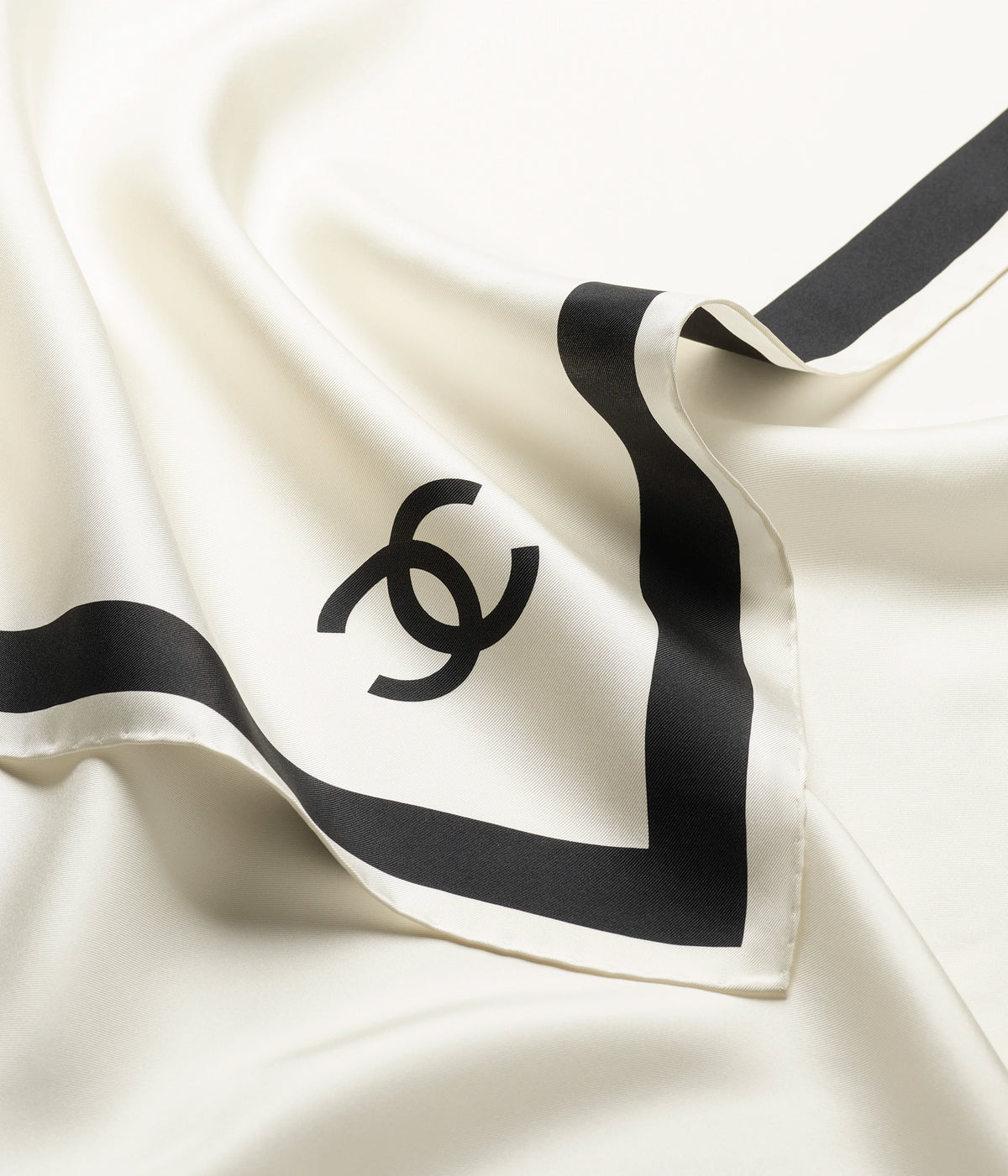 Square Scarf – LUX VERSE Luxury Designer Fashion Outlet