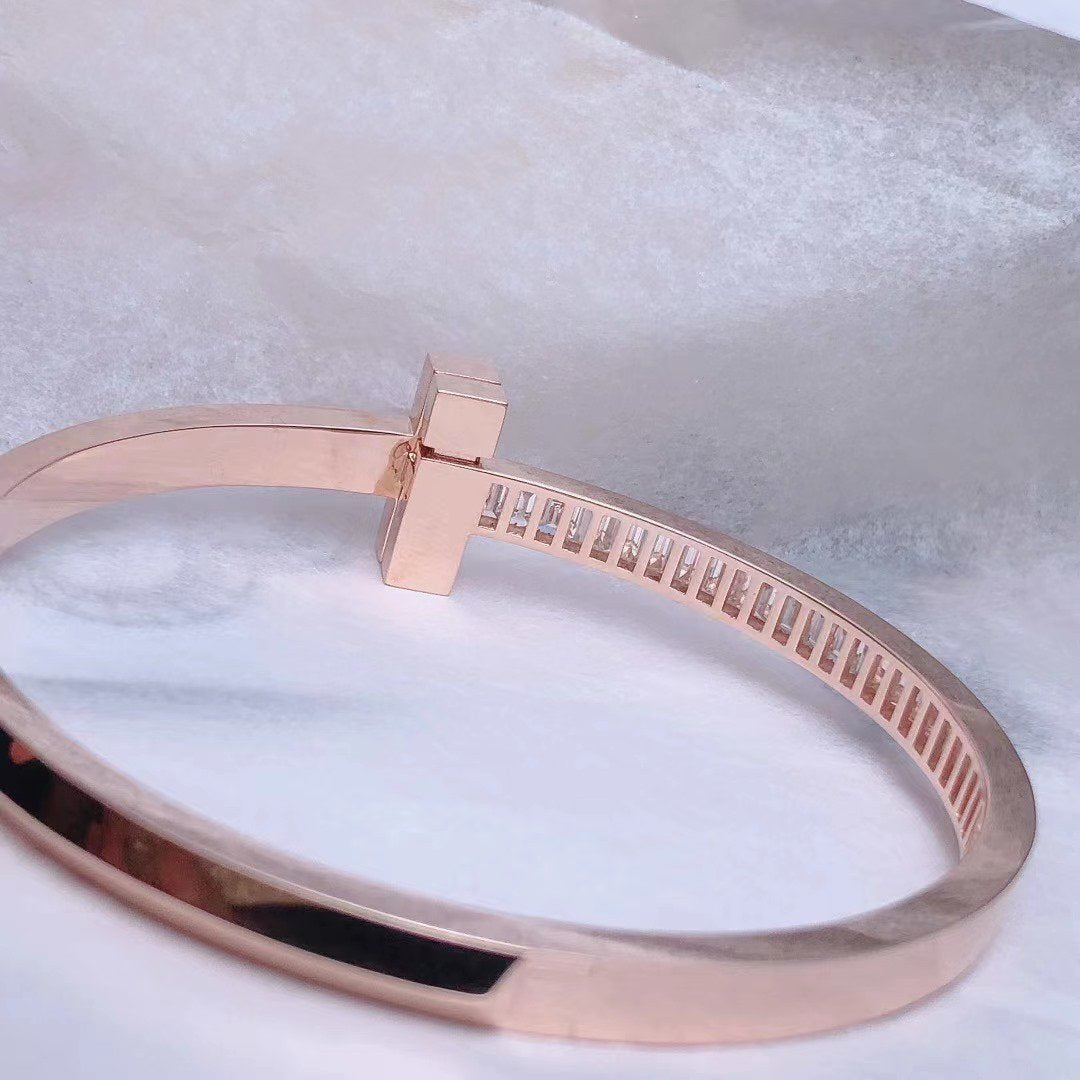 Wide Hinged Bangle Rose Gold with Baguette Diamonds – LUX VERSE Luxury Designer Fashion Outlet