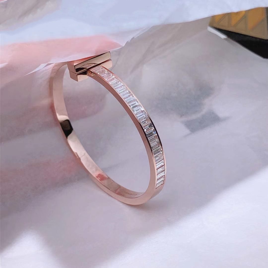 Wide Hinged Bangle Rose Gold with Baguette Diamonds – LUX VERSE Luxury Designer Fashion Outlet