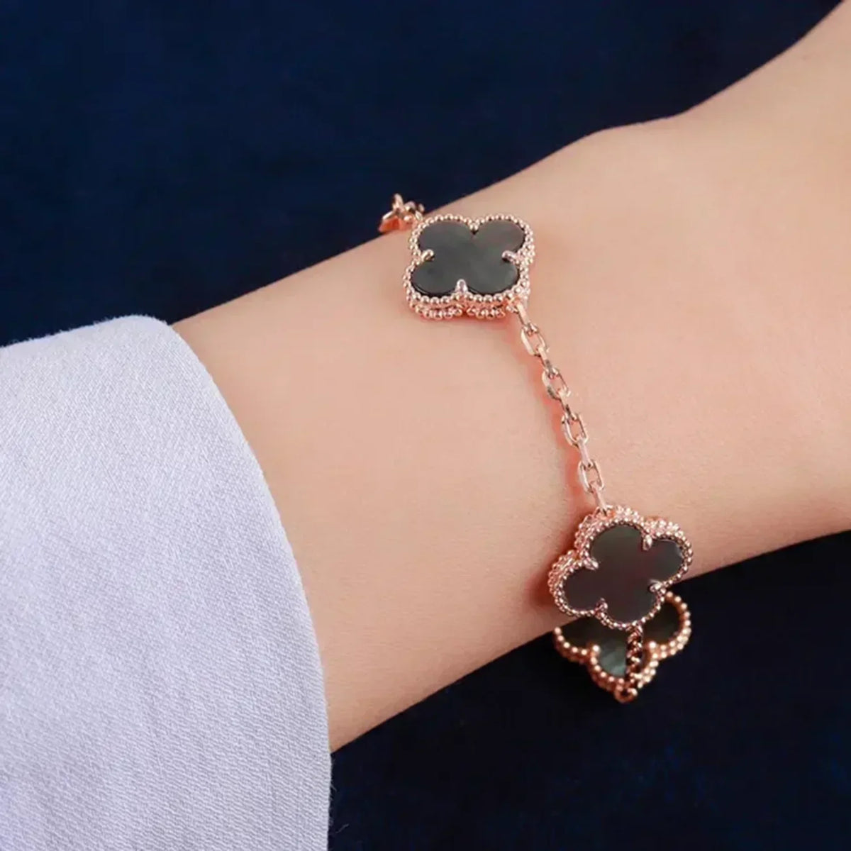 Clover 5 Motif Gray Mop  Bracelet – LUX VERSE Luxury Designer Fashion Outlet