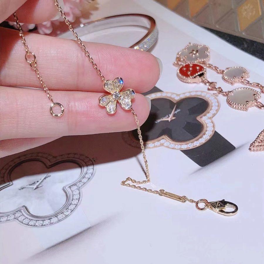 Frivole Gold Flower Diamond Bracelet – LUX VERSE Luxury Designer Fashion Outlet
