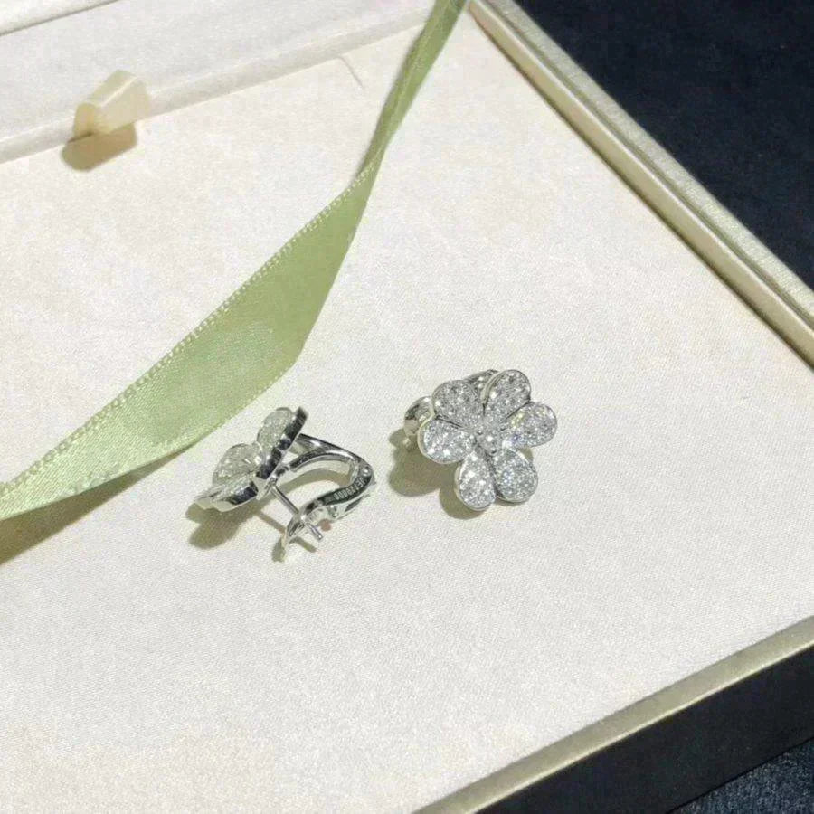 Frivole Flower Diamond Earrings Silver – LUX VERSE Luxury Designer Fashion Outlet