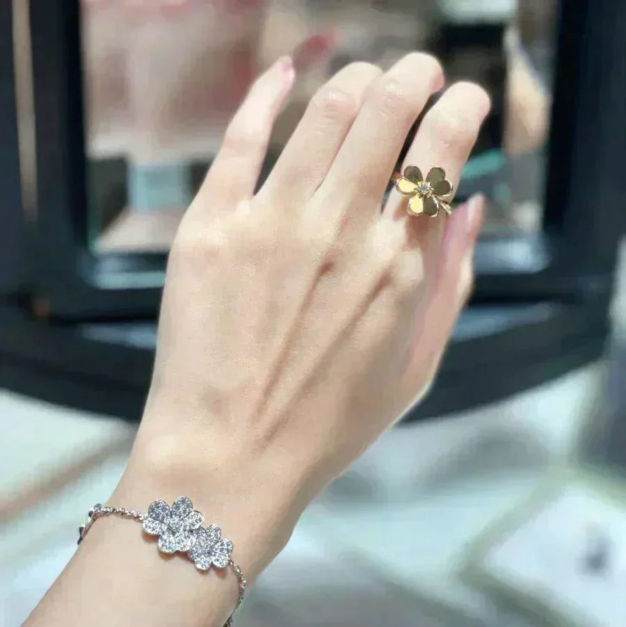 Frivole Gold Ring – LUX VERSE Luxury Designer Fashion Outlet