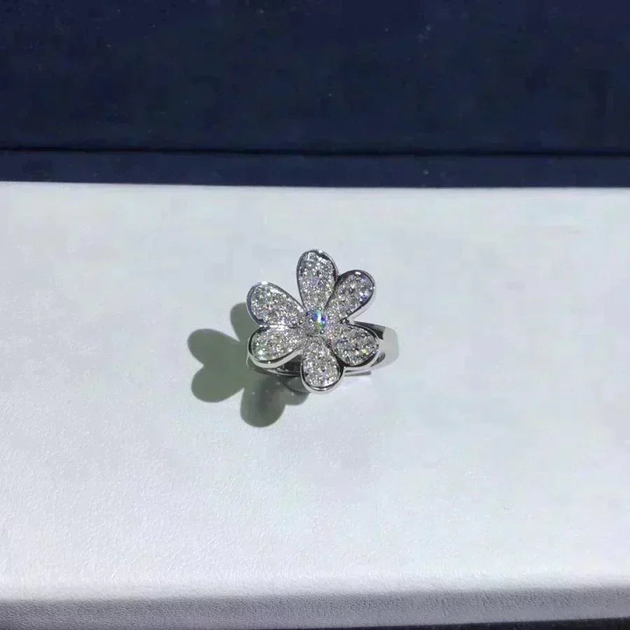 Frivole Silver Diamond Ring – LUX VERSE Luxury Designer Fashion Outlet