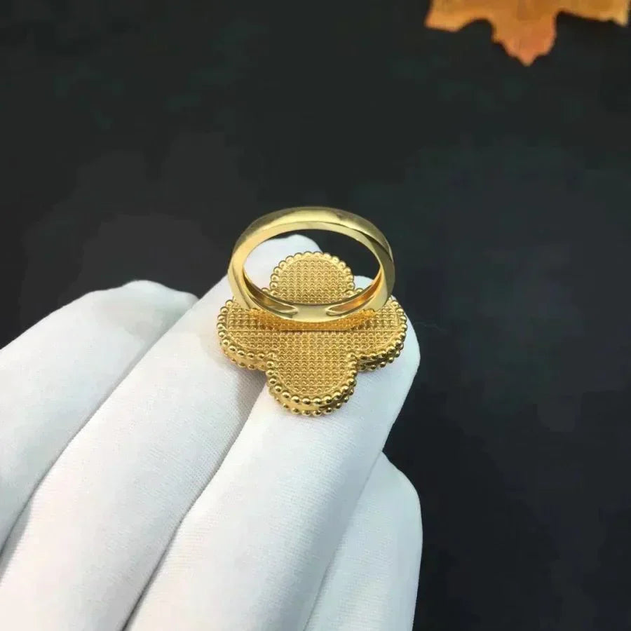Clover Malachite Ring – LUX VERSE Luxury Designer Fashion Outlet