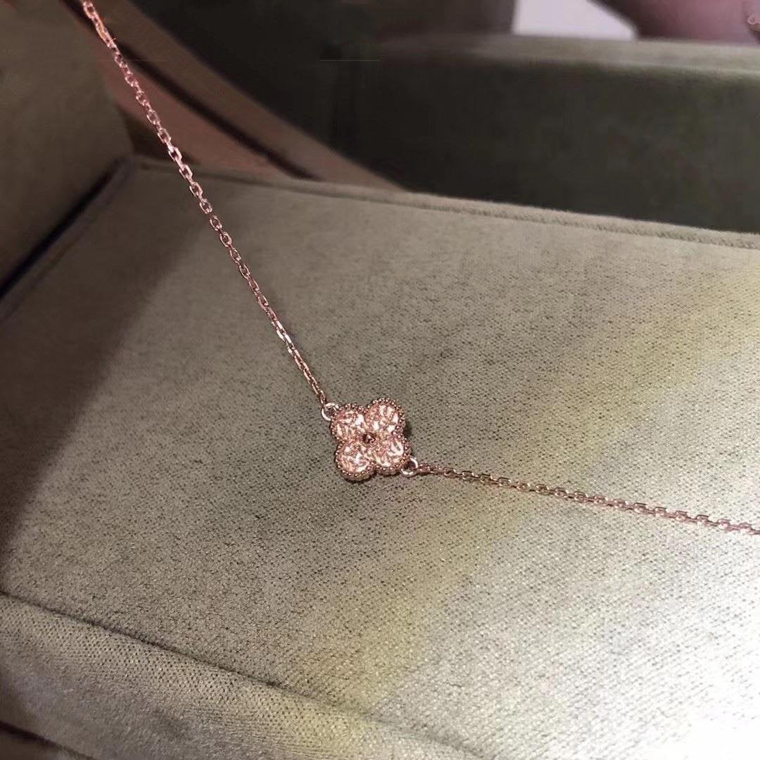 Clover Single Flower Bracelet – LUX VERSE Luxury Designer Fashion Outlet