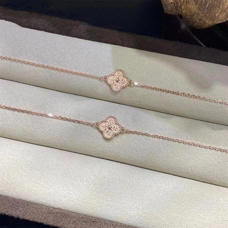 Clover Single Flower Bracelet – LUX VERSE Luxury Designer Fashion Outlet