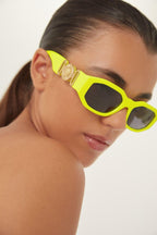 Biggie sunglasses in yellow with iconic jellyfish – is distinguished by its strength of character, innovative use of new, – LUX VERSE Luxury Designer Fashion Outlet
