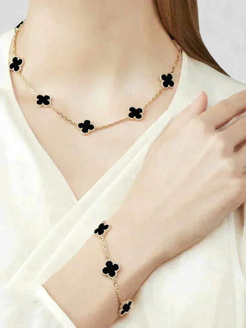 Vintage Alhambra Necklace, 10 motifs – faithful to the first Alhambra® jewel, the Vintage Alhambra pieces stand out for – LUX VERSE Luxury Designer Fashion Outlet
