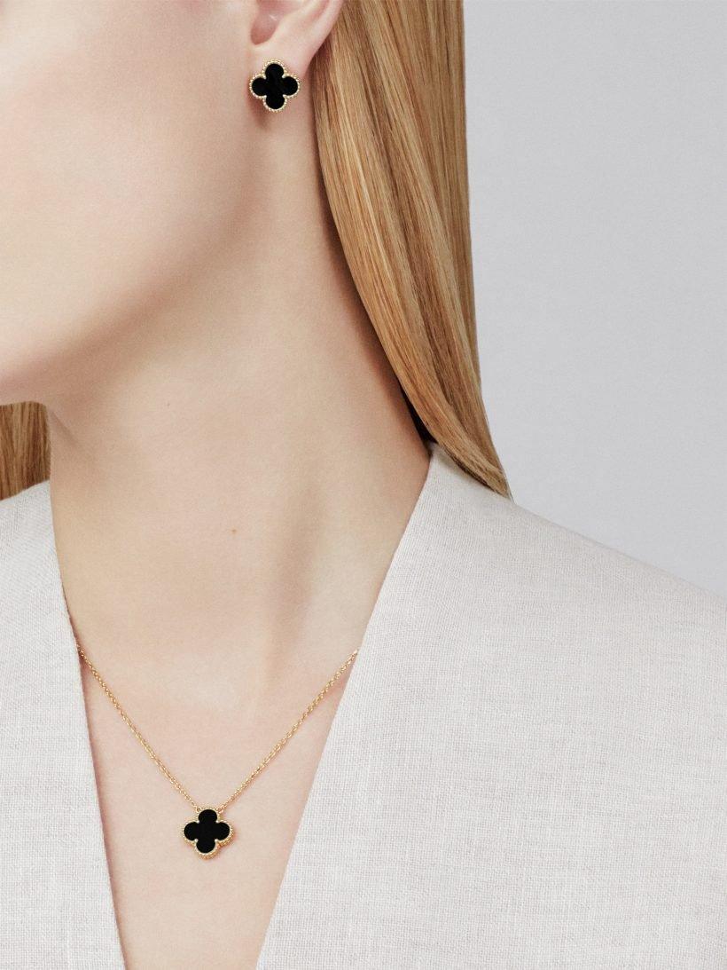 Vintage Alhambra Pendant – these four-leaf clover-inspired lucky icons are outlined with gold beading – LUX VERSE Luxury Designer Fashion Outlet