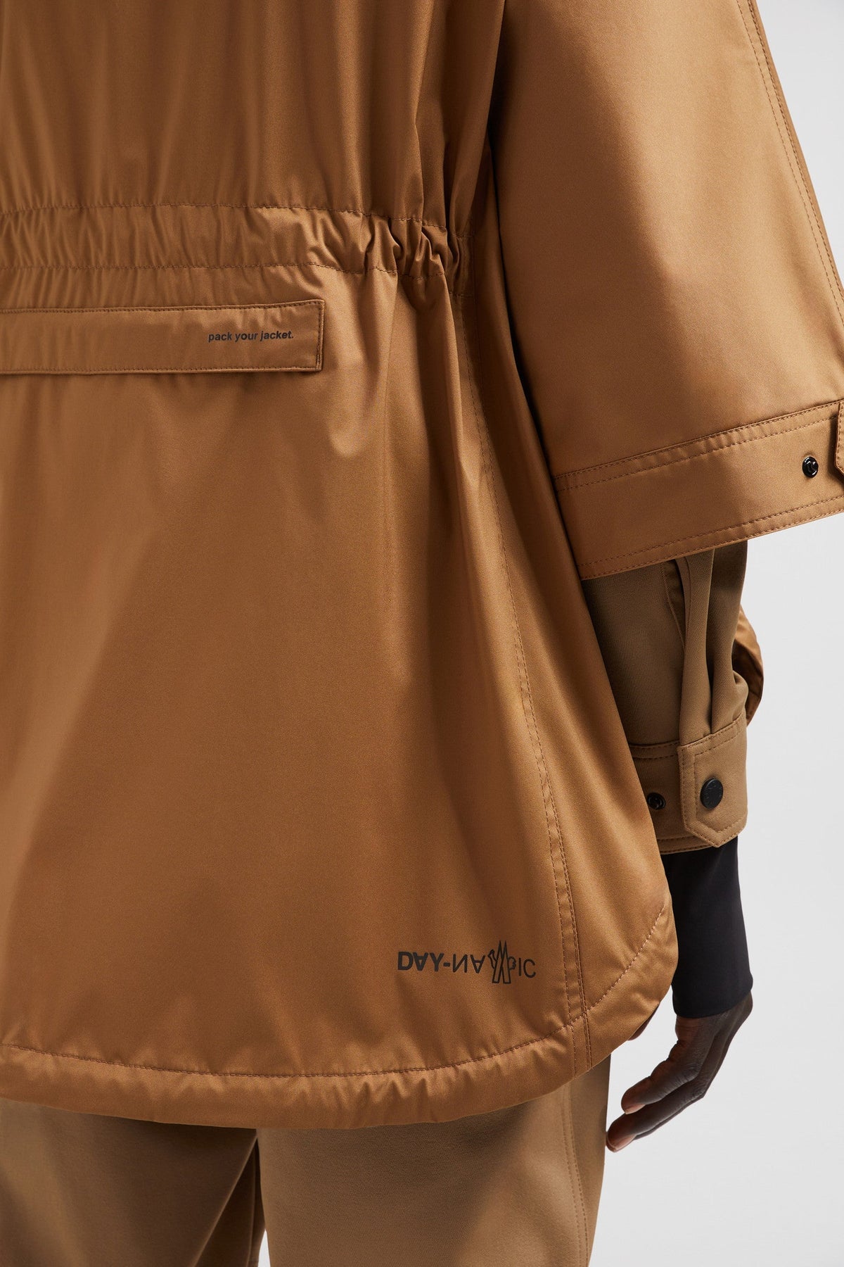 Vorassy Hooded Cape – the hooded puffer is crafted from recycled longue saison, a nylon fabric notable for – LUX VERSE Luxury Designer Fashion Outlet