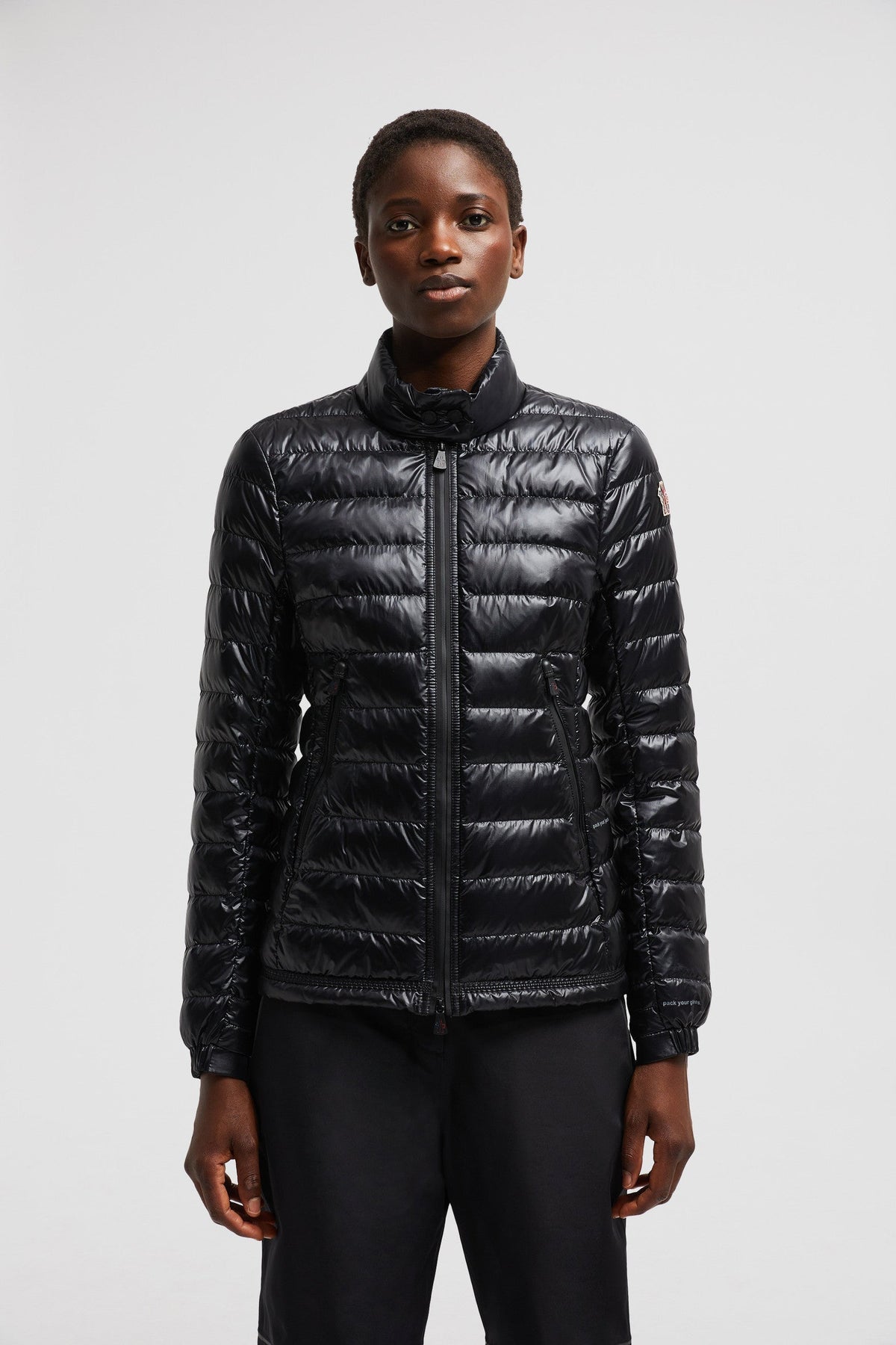 Walibi Short Down Jacket – multi-functional: the practical puffer boasts pull-out gloves and is packable- – LUX VERSE Luxury Designer Fashion Outlet